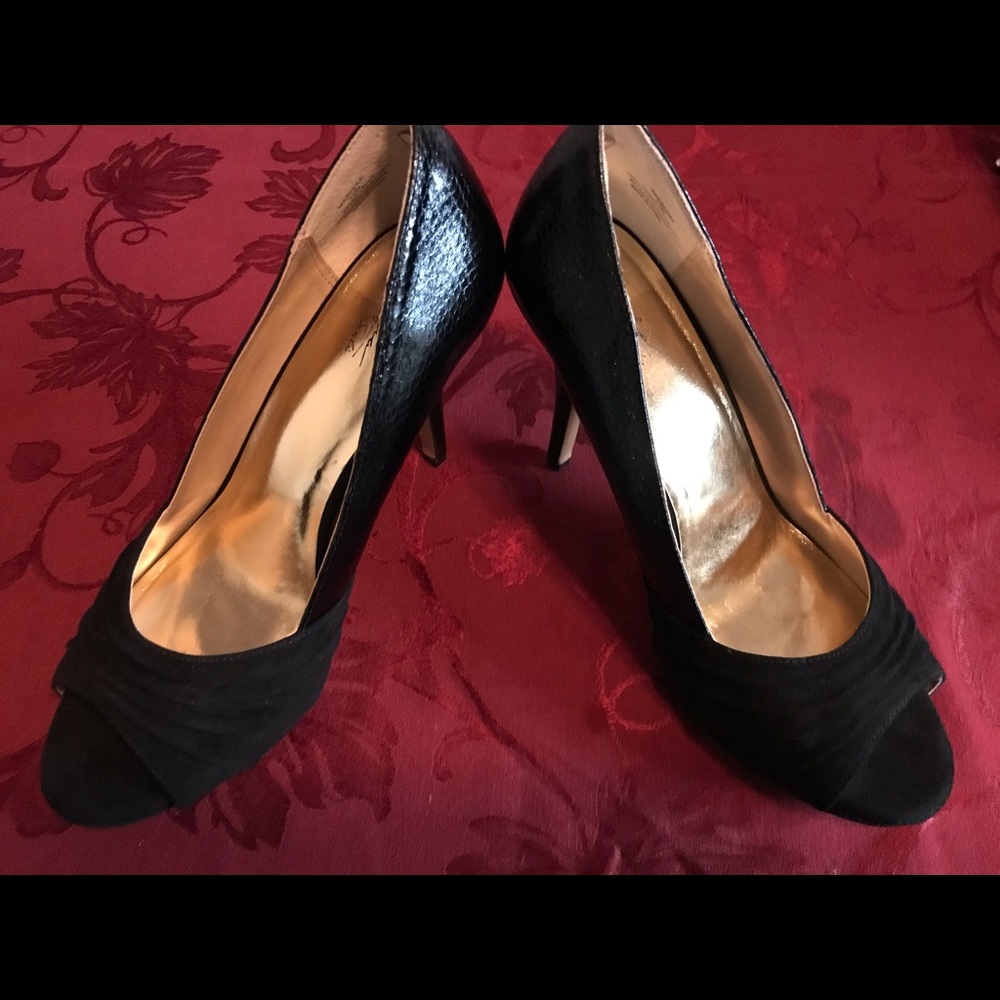 Thalia Sodi Snakeskin heels - New